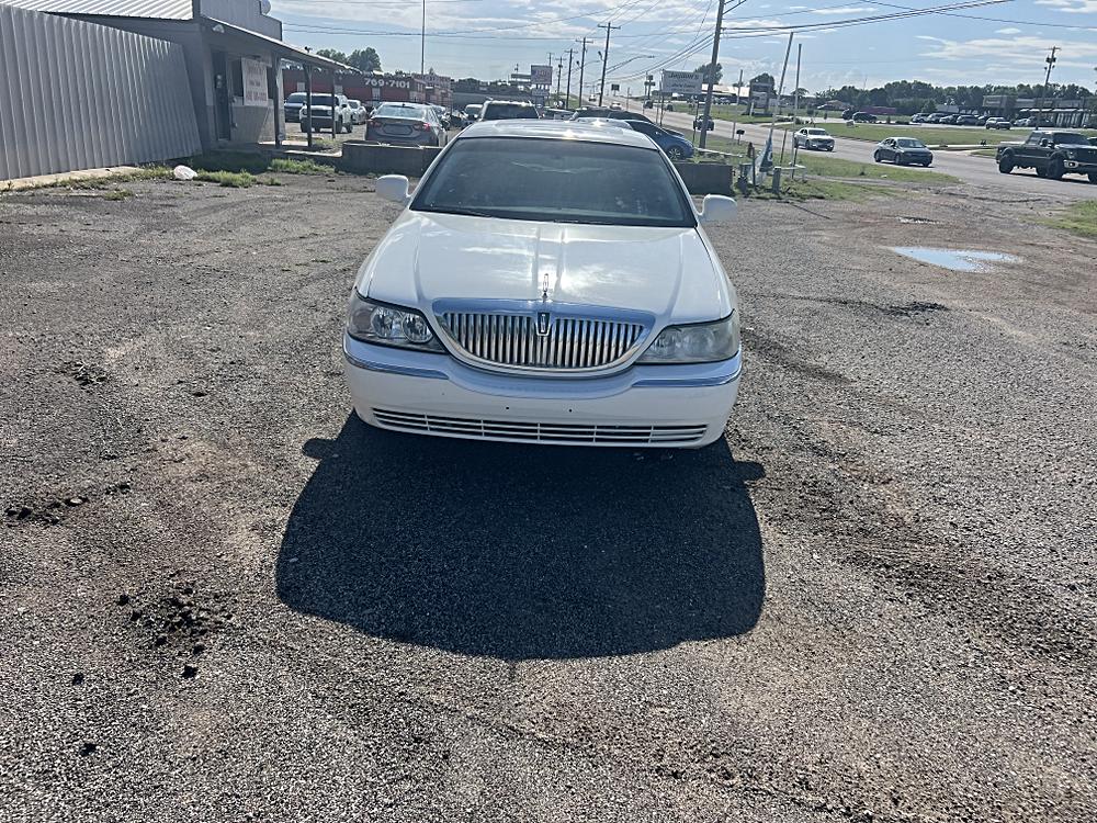 lincoln town car 2007 1LNHM82V97Y610422 image lincoln town car 2007 1LNHM82V97Y610422 image